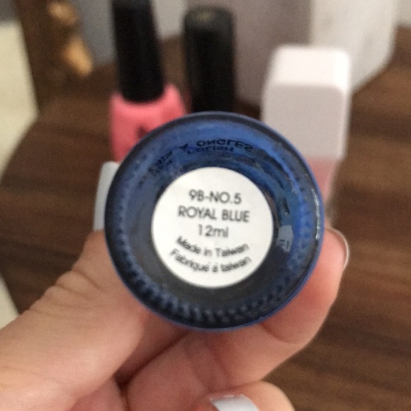 Various nail polish - Picture 5 of 5